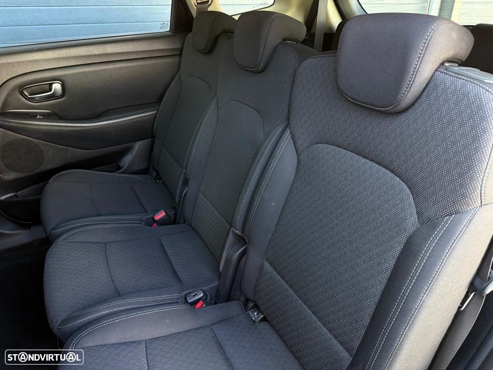 Kia Carens 1.7 CRDi ISG EX - 8