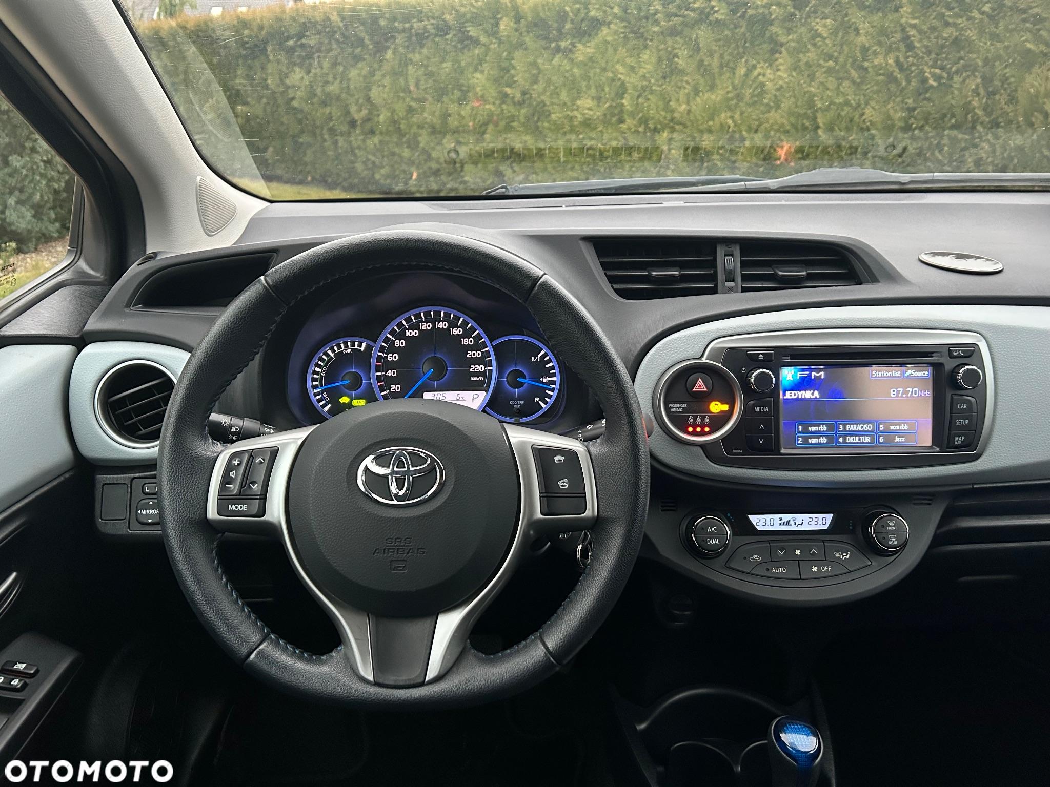 Toyota Yaris Hybrid 100 Active - 8