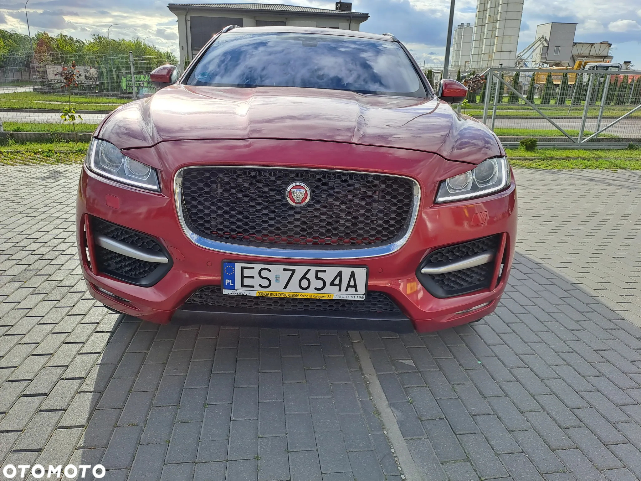 Jaguar F-Pace 2.0 i4D AWD R-Sport - 9