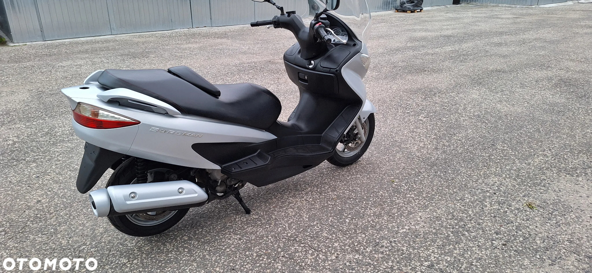 Suzuki Burgman - 11