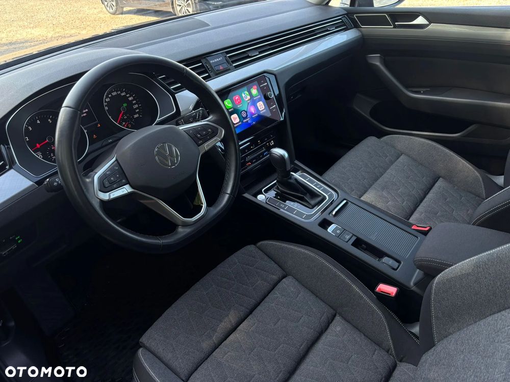 Volkswagen Passat - 9