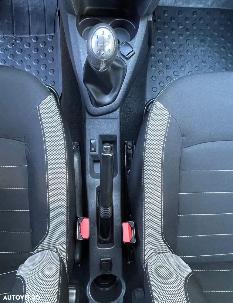 Dacia Logan Blue dCi 95 Stepway - 12