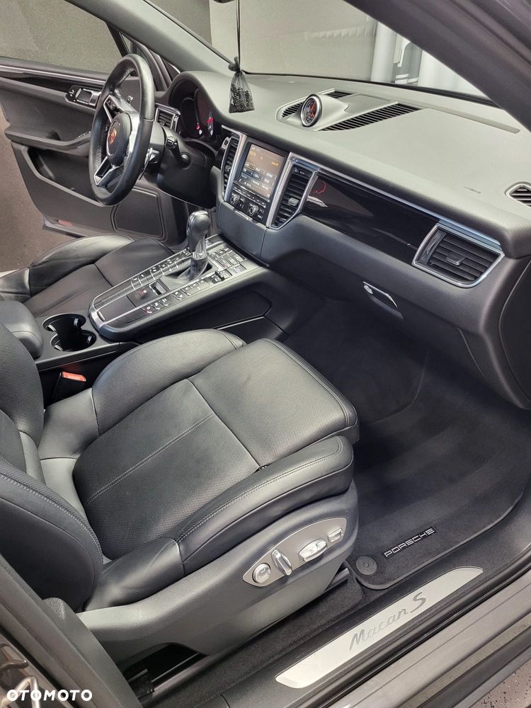 Porsche Macan S - 15