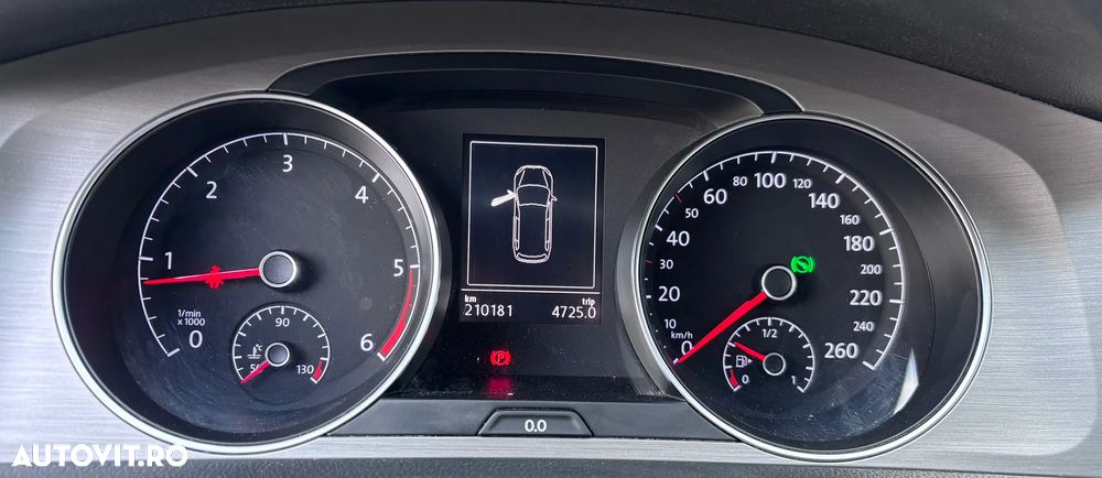 Volkswagen Golf 1.6 TDI BlueMotion Technology DSG Comfortline - 24