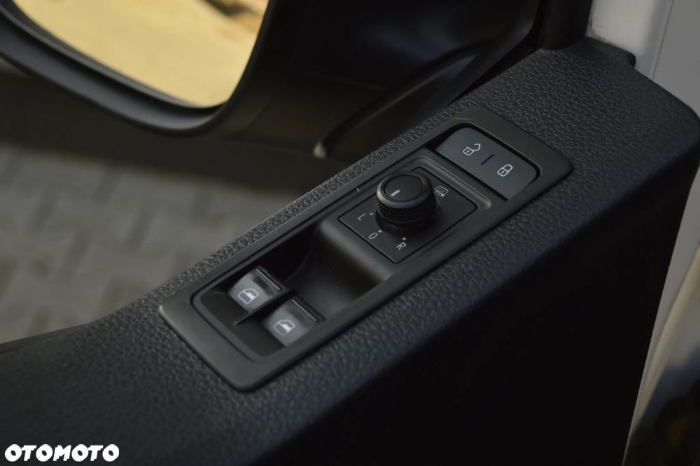 Volkswagen T6 L2 4Motion automat DSG  długi zabudowa - 30