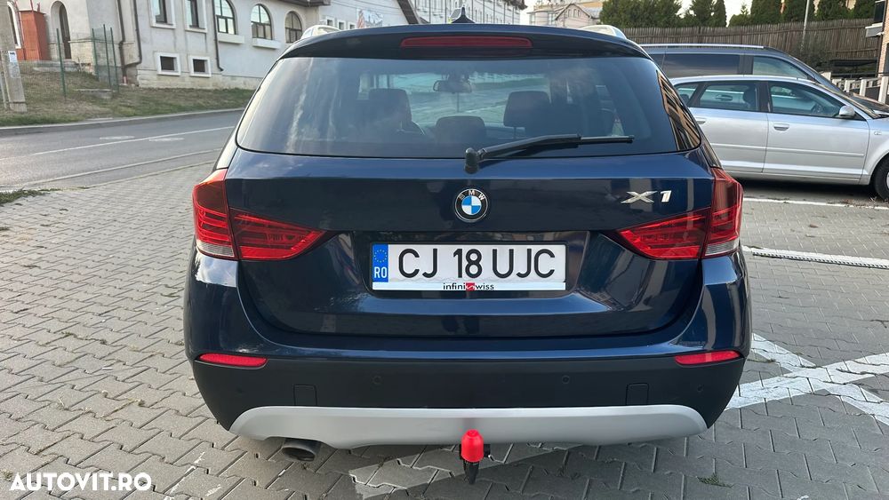 BMW X1 xDrive20d - 8