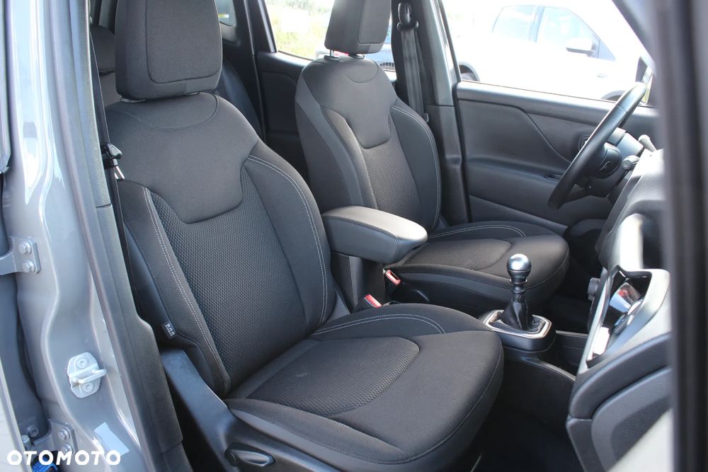Jeep Renegade 1.0 T-GDI Night Eagle - 29