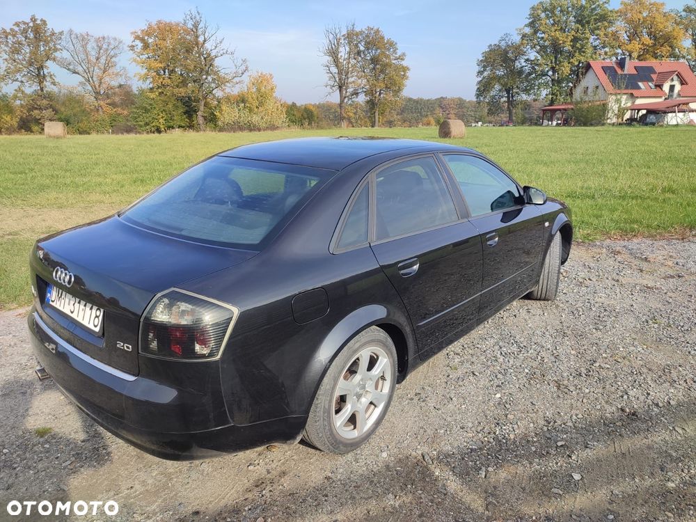 Audi A4 Limousine - 3