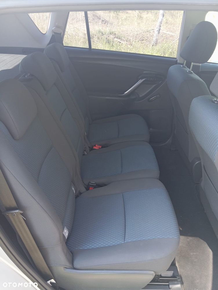 Toyota Verso 1.6 D-4D Active - 9