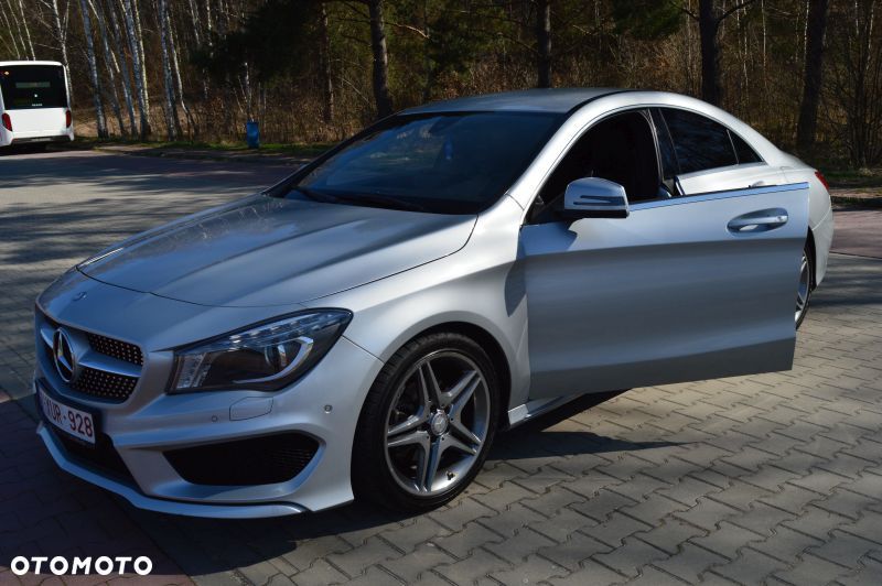 Mercedes-Benz CLA 200 AMG Line - 16
