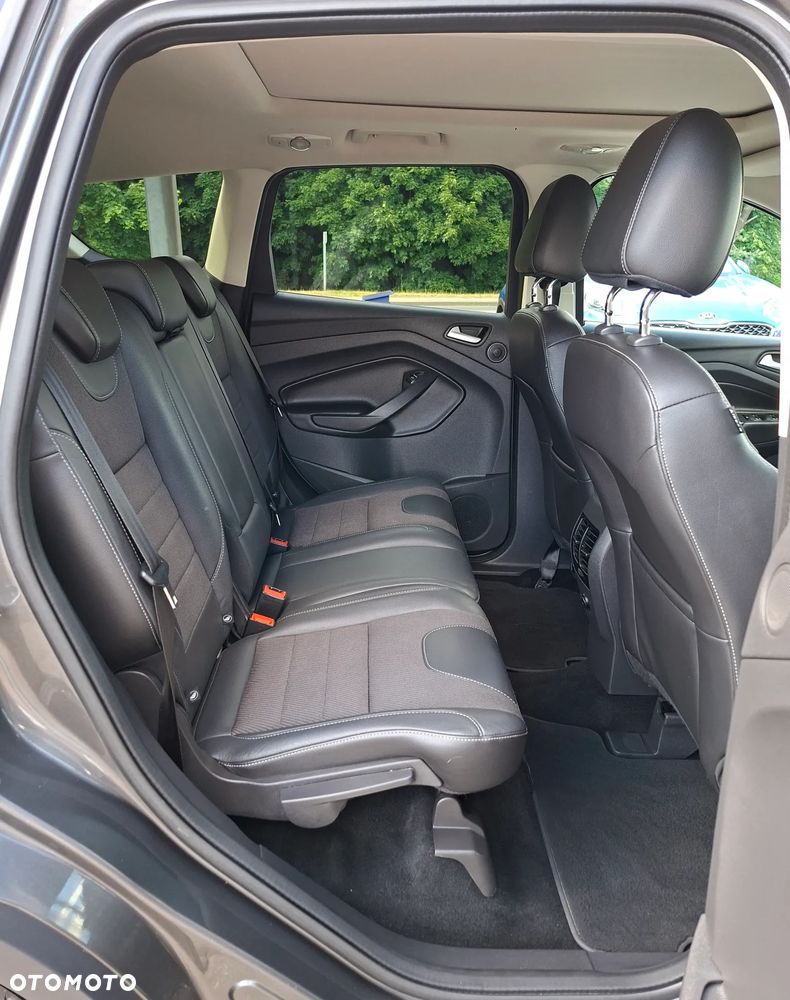 Ford Kuga 2.0 TDCi 4x4 Titanium - 12