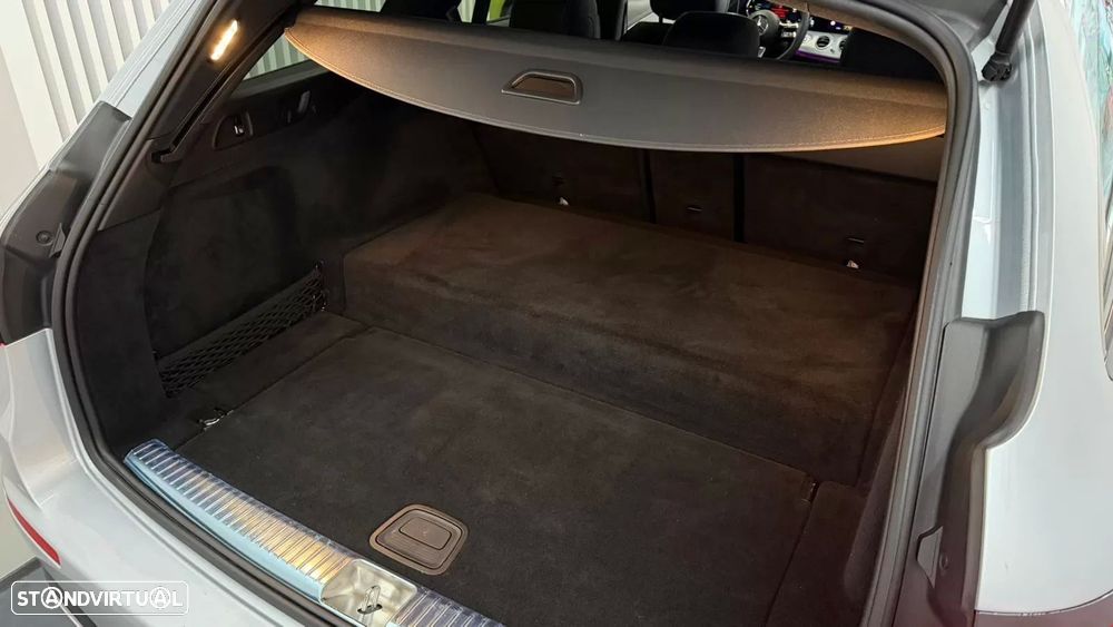 Mercedes-Benz E 300 e AMG Line - 26