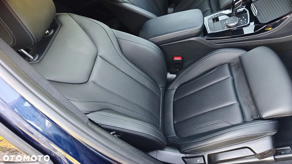 BMW X4 xDrive20d mHEV M Sport sport - 37