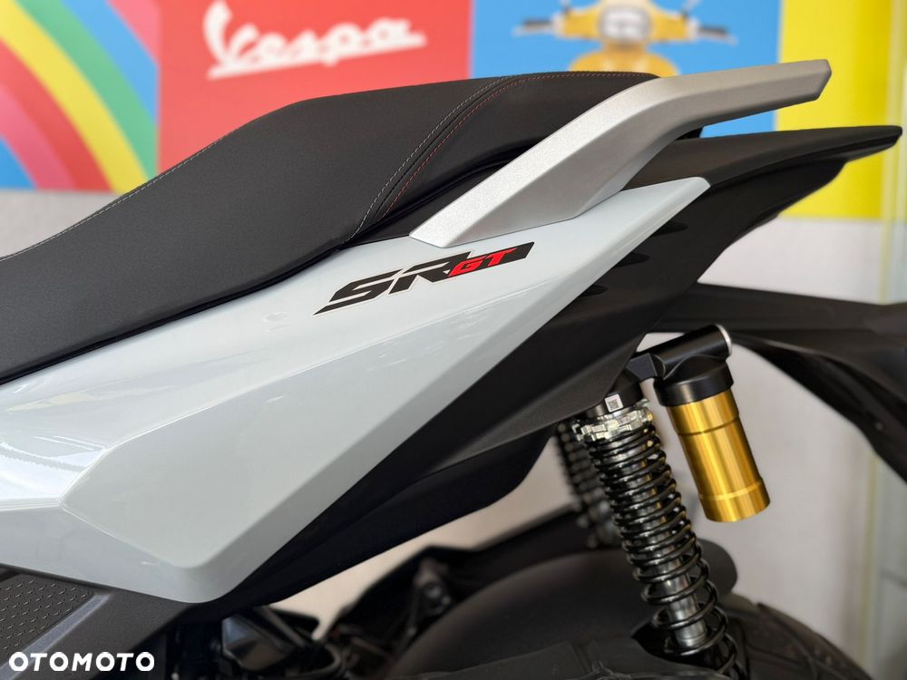 Aprilia SR - 12