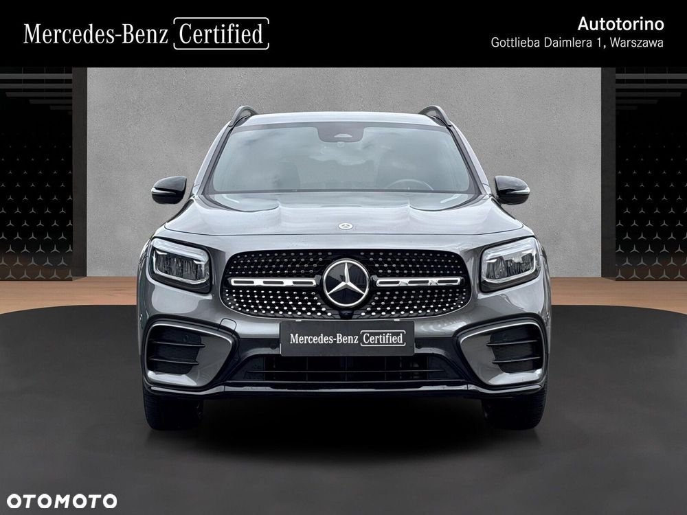 Mercedes-Benz GLB - 9
