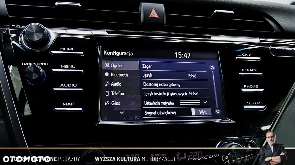 Toyota Camry - 30