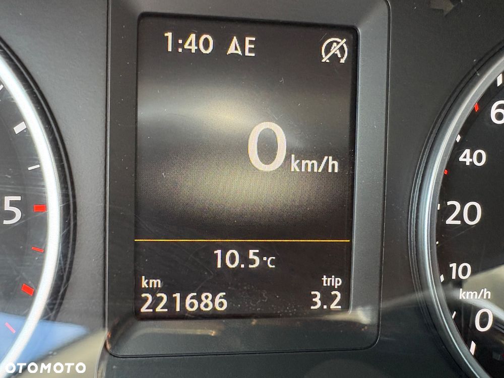 Volkswagen Tiguan 2.0 TDI SCR 4MOTION BlueMotion Technology Lounge Sport & Style - 24