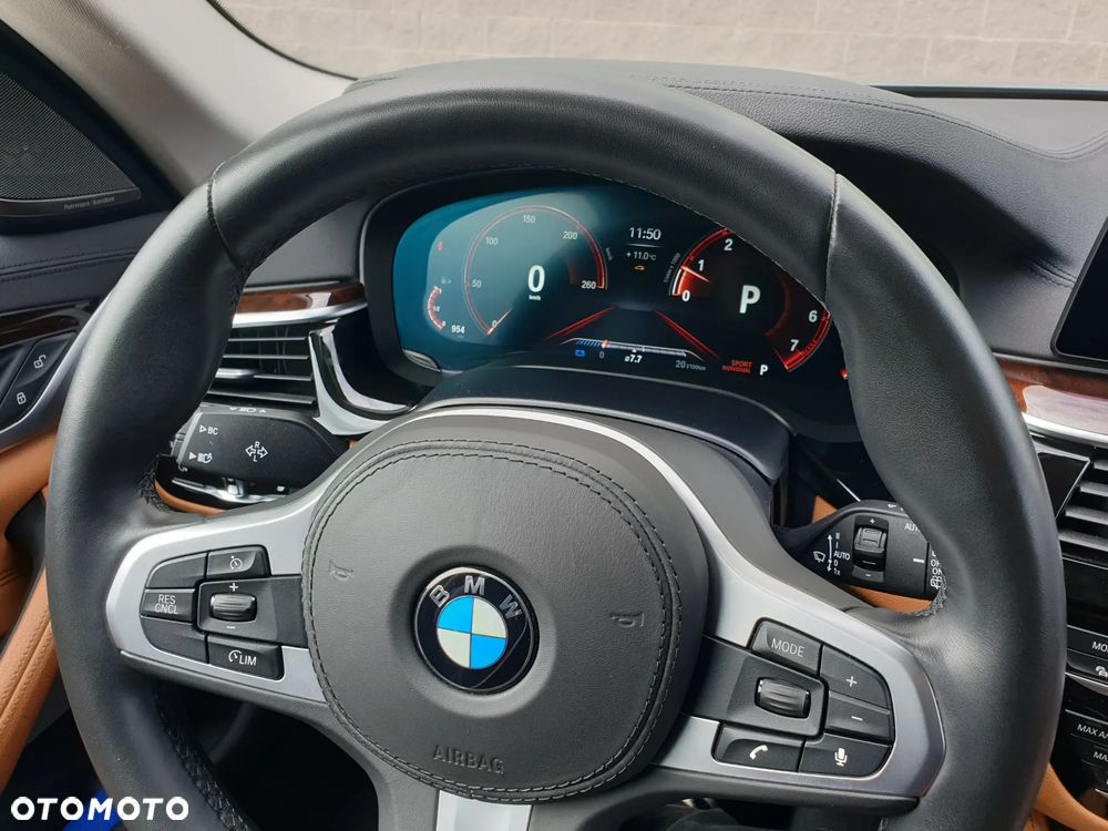 BMW Seria 5 530i xDrive Luxury Line sport