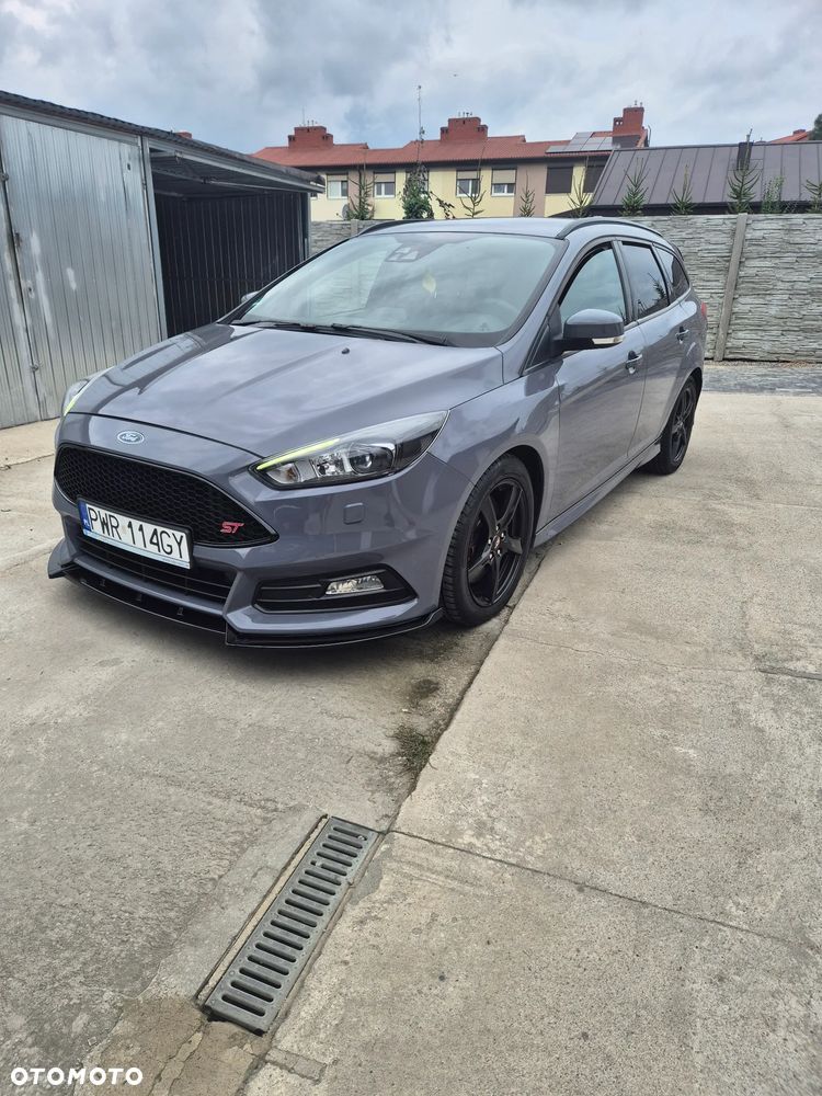 Ford Focus - 10
