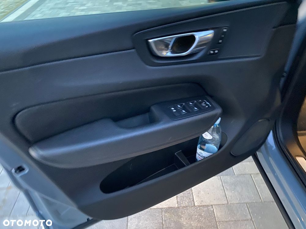 Volvo XC 60 - 25
