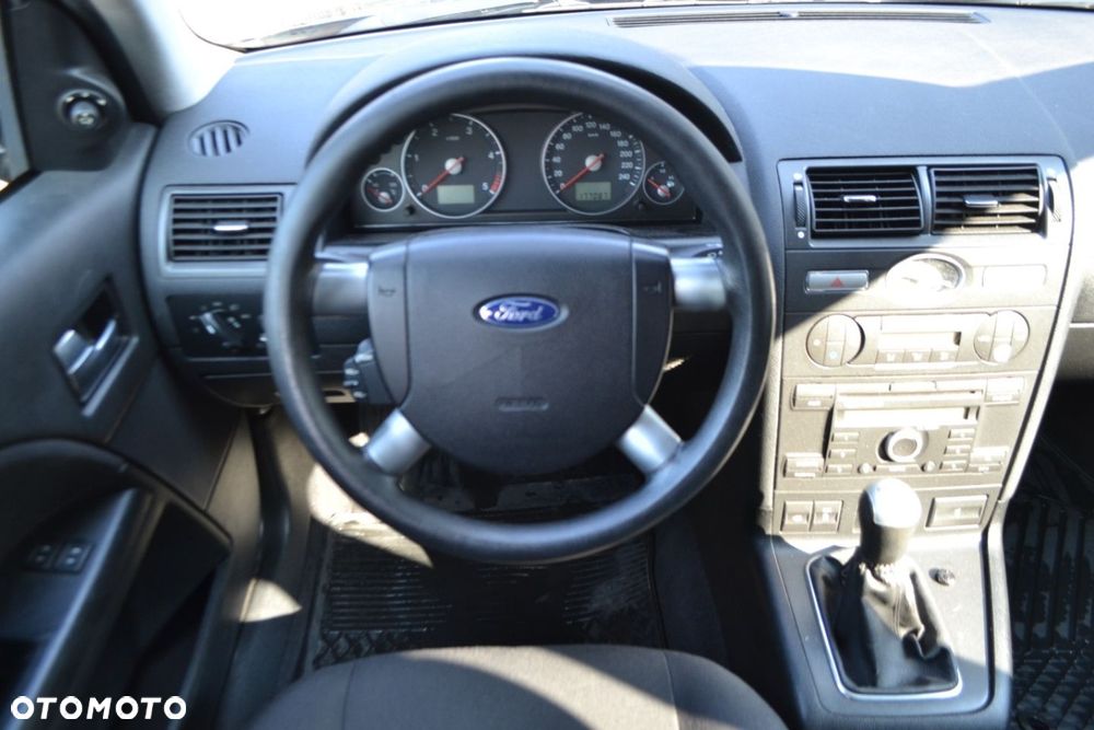 Ford Mondeo - 7