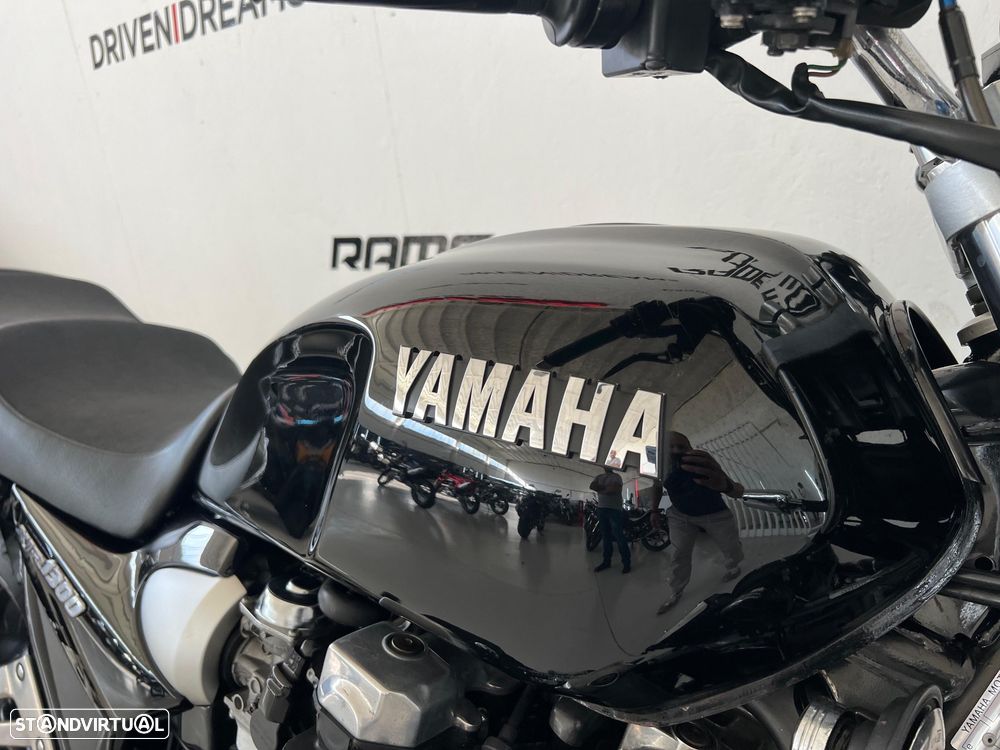 Yamaha XJR 1300 - 9