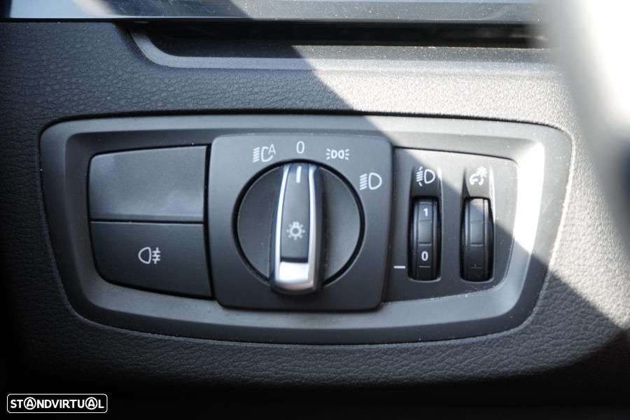 BMW X1 16 d sDrive Advantage Auto - 29