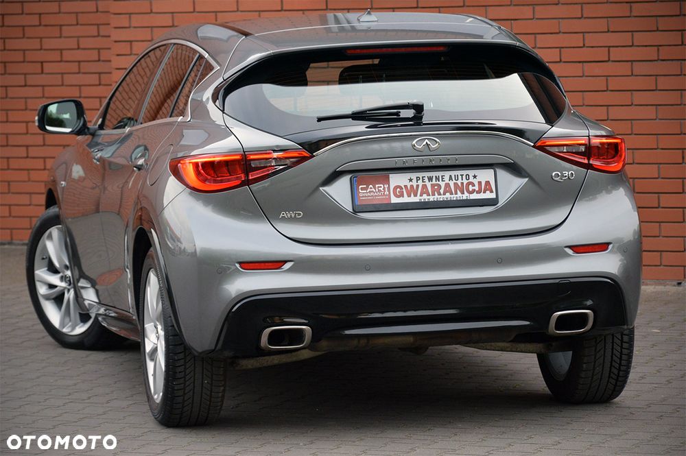 Infiniti Q30 2.2d DCT AWD City Black Edition - 3