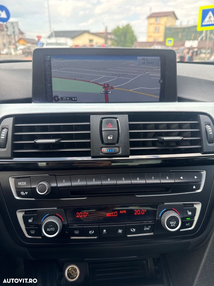 BMW Seria 3 320d Efficient Dynamic Edition Sport-Aut. - 15