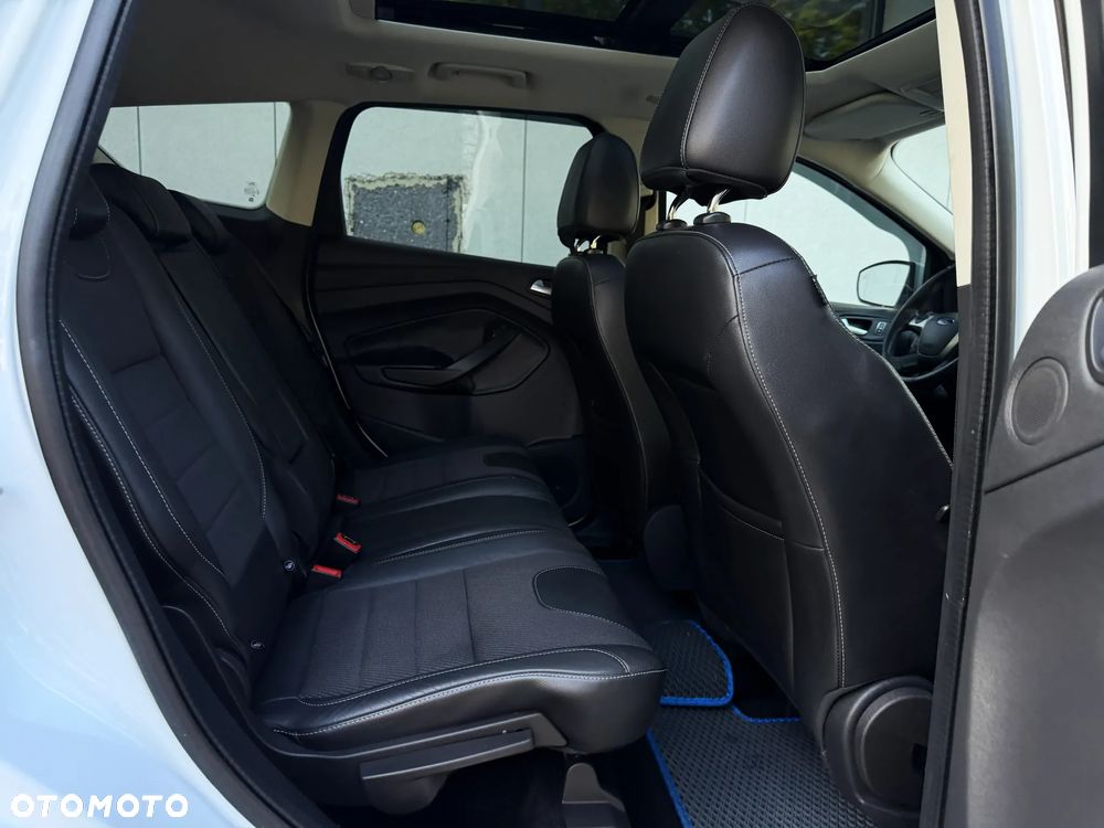 Ford Kuga 2.0 TDCi 4WD Titanium - 12