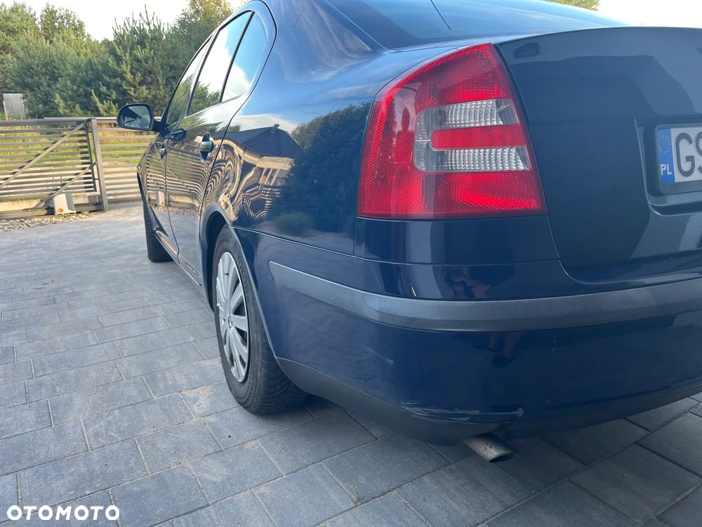 Skoda Octavia 1.6 - 8