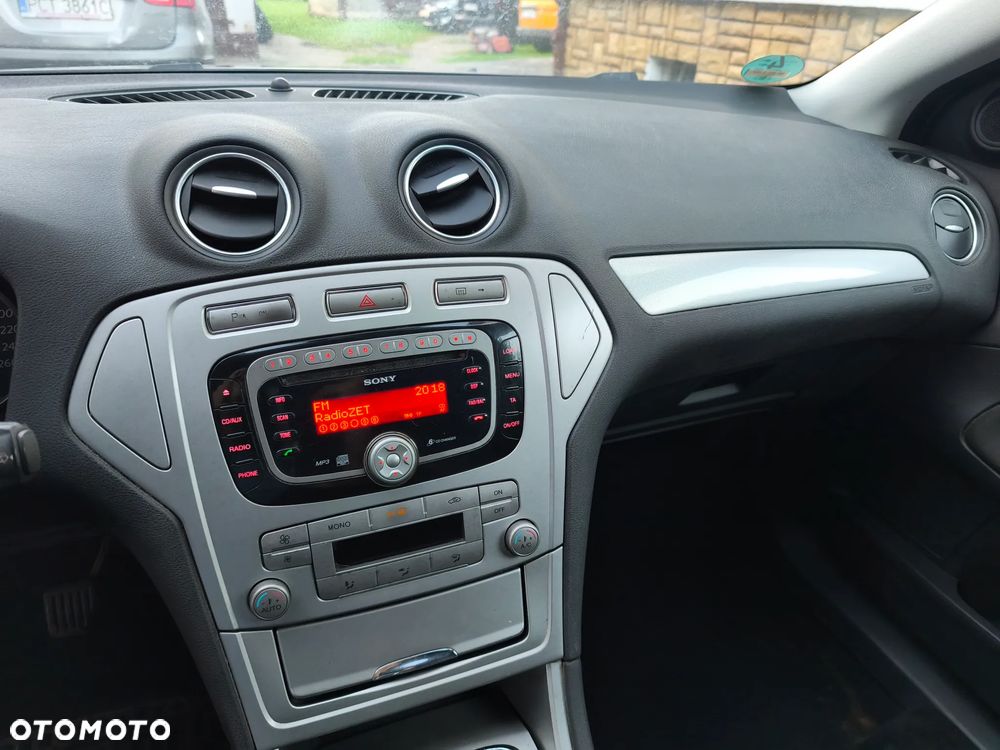 Ford Mondeo 2.0 Trend X - 13
