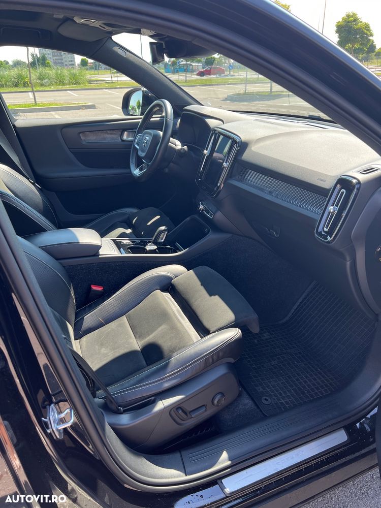 VOLVO XC40 2019 — imagine 11