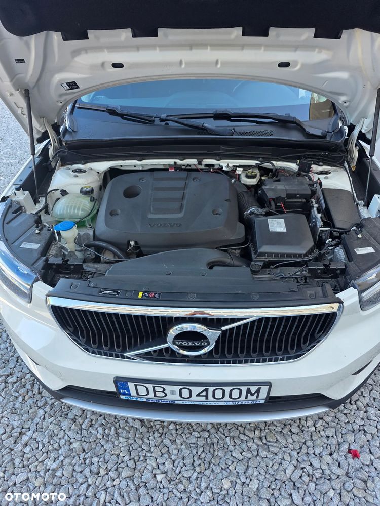 Volvo XC 40 D3 SCR Momentum - 16