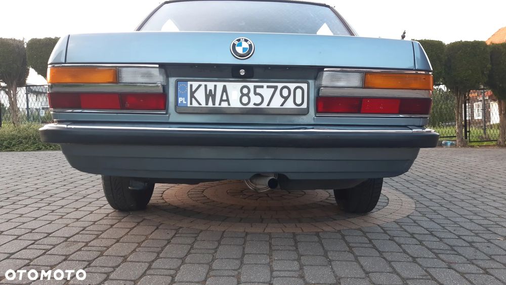 BMW Seria 5 - 38