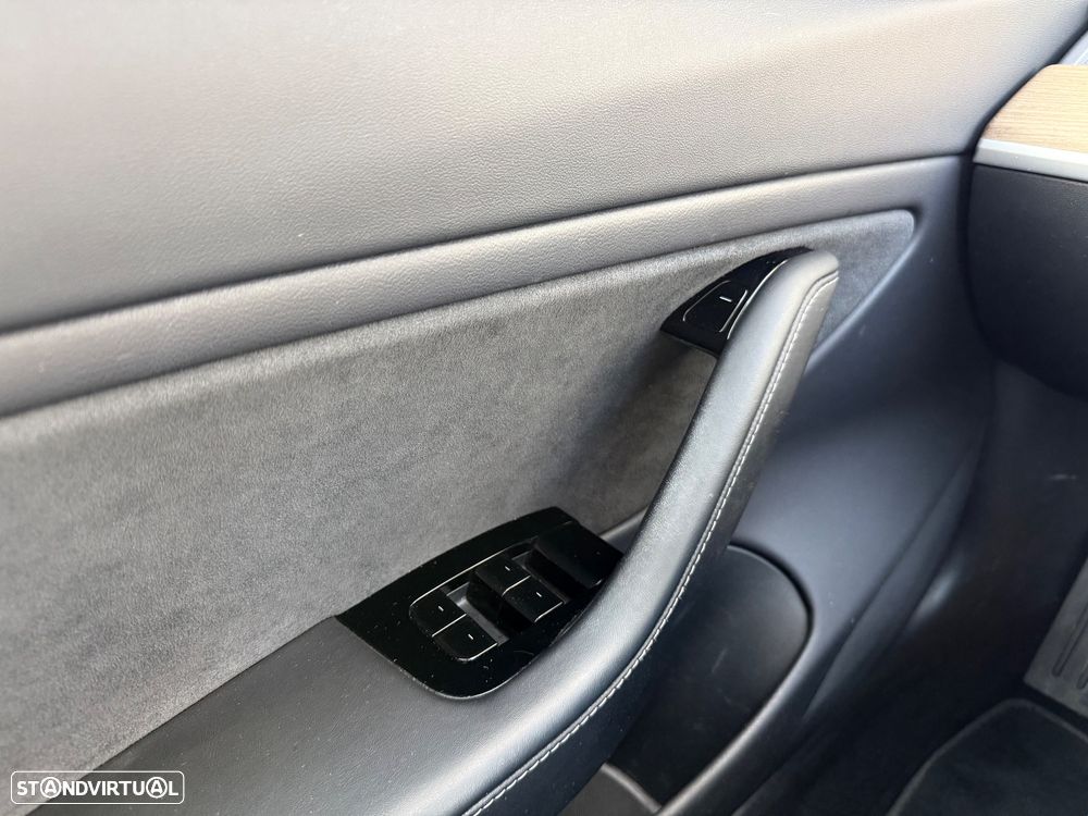 Tesla Model 3 Standard RWD Plus - 23