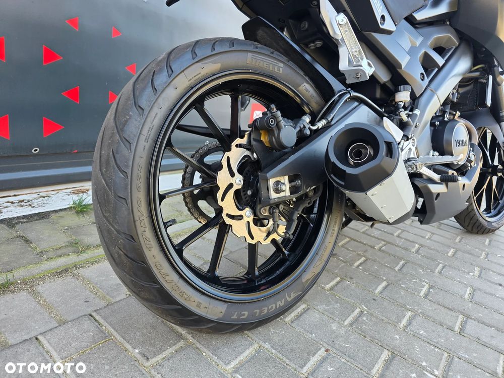 Yamaha MT - 17
