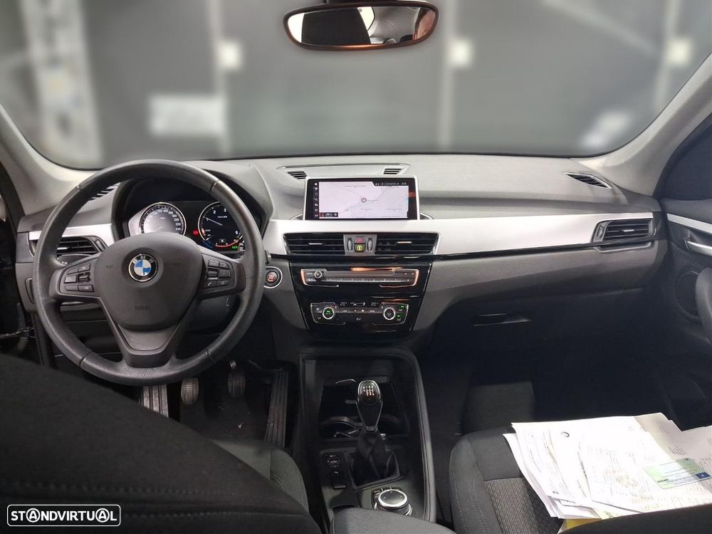 BMW X1 16 d sDrive Advantage - 2