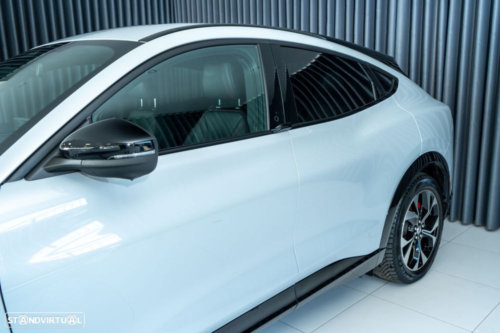 Ford Mustang Mach-E 98.7 kWh Premium - 30