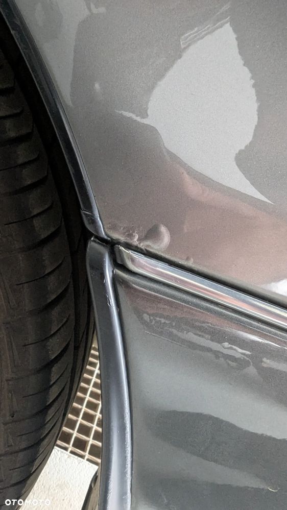 Lexus LS - 23