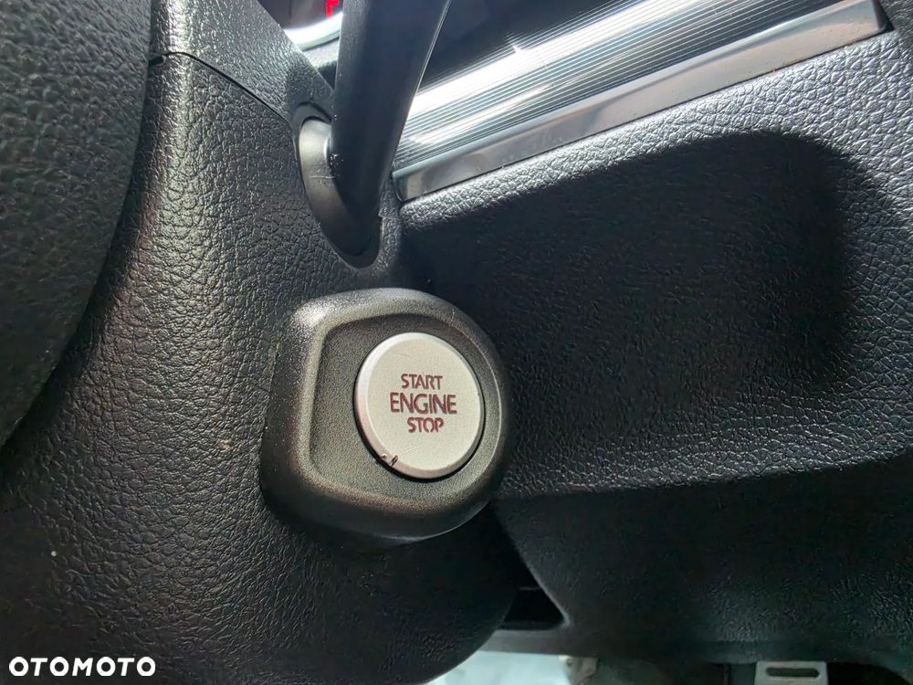Volkswagen Golf - 17