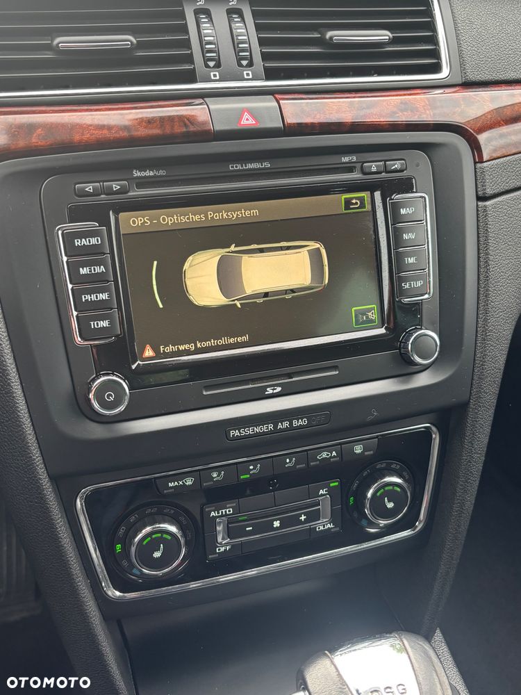 Skoda Superb 2.0 TDI Elegance DSG - 16
