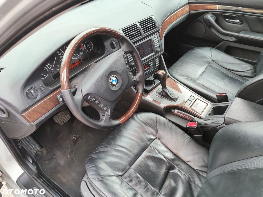BMW Seria 5 - 12