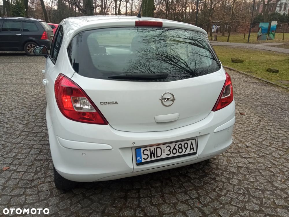 Opel Corsa 1.4 16V Energy - 4