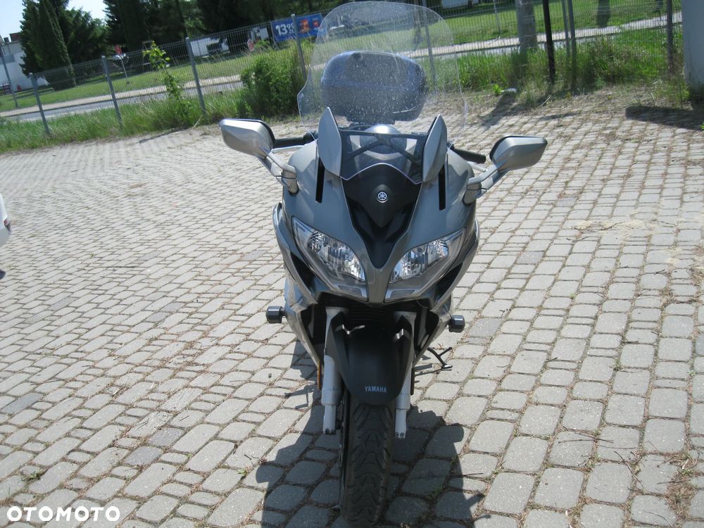 Yamaha FJR - 7