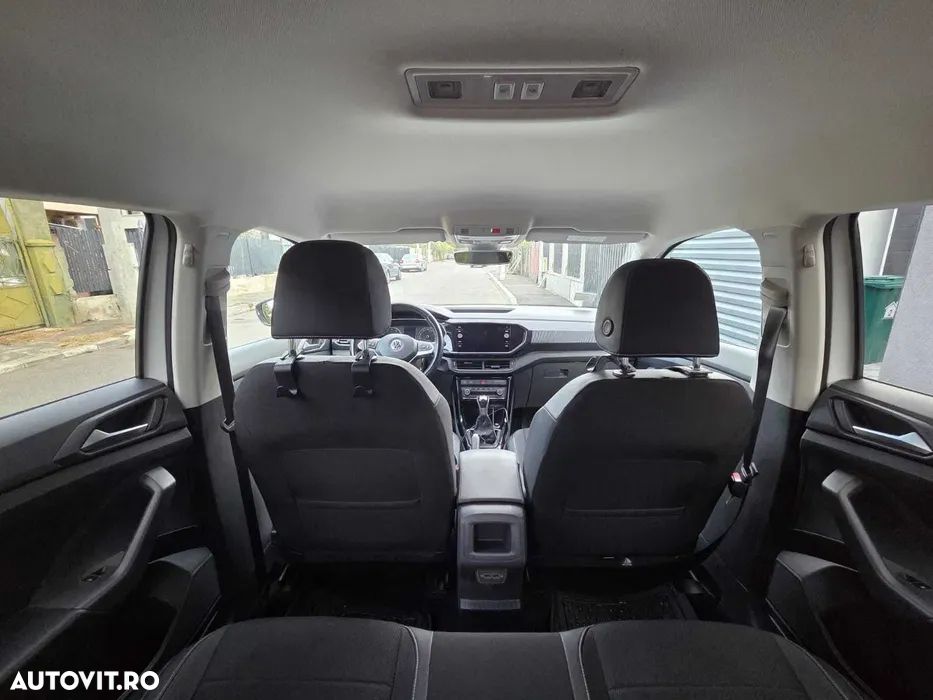 Volkswagen T-Cross - 8
