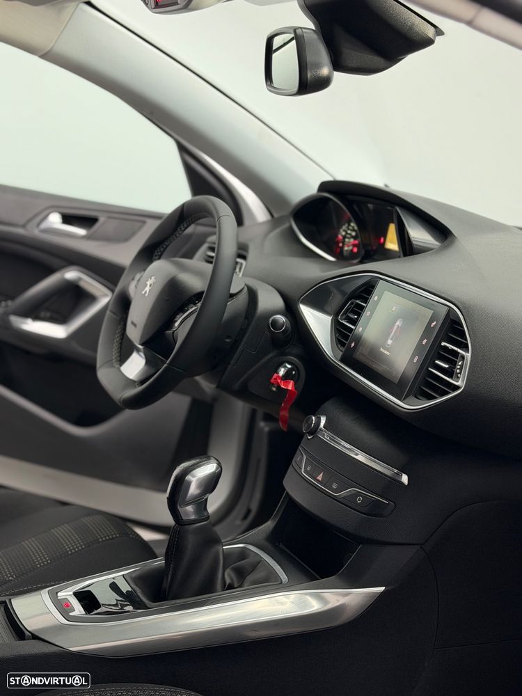 Peugeot 308 1.2 PureTech Business Line - 17