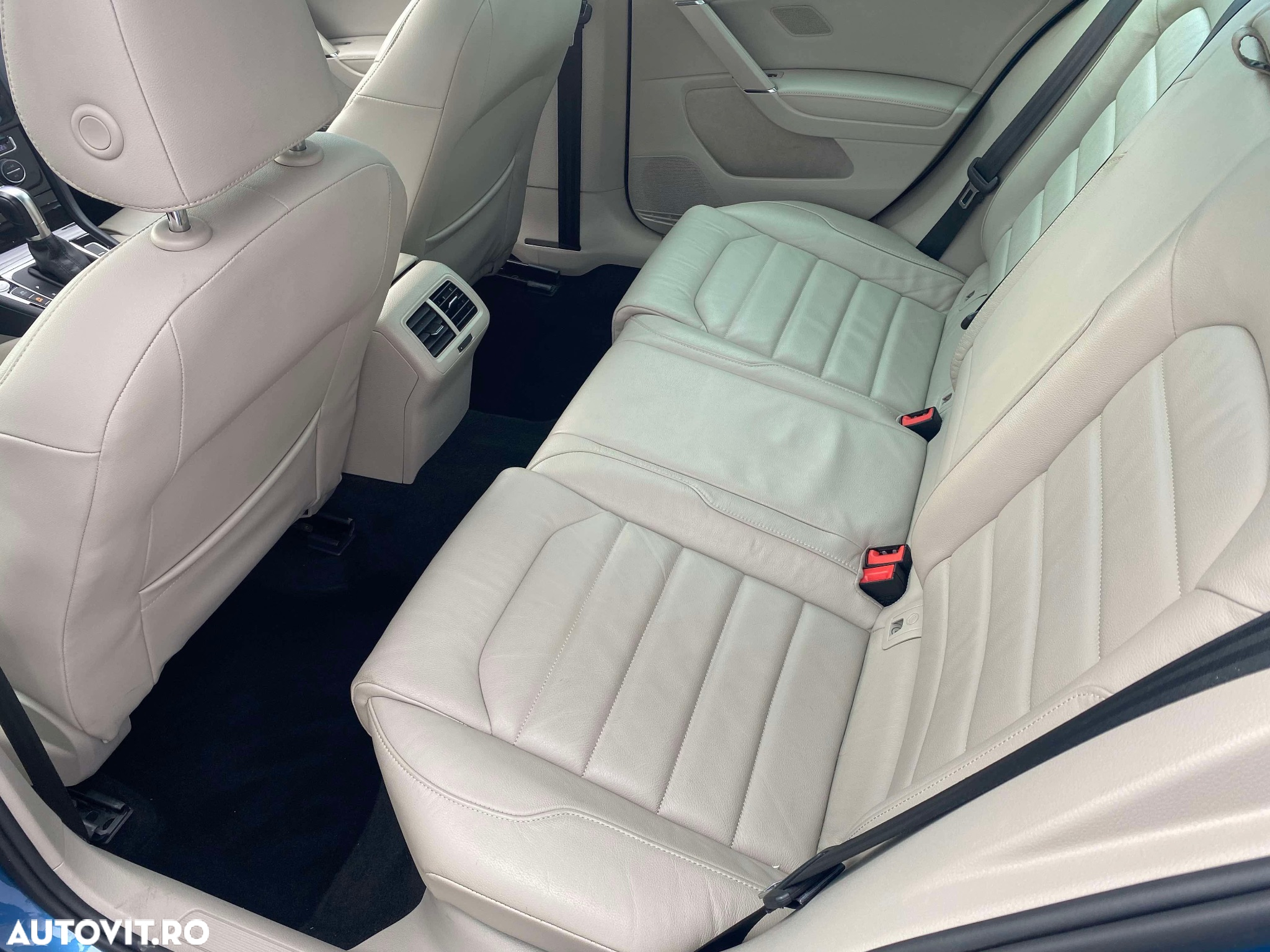 Volkswagen Golf 2.0 TDI DSG Highline - 5