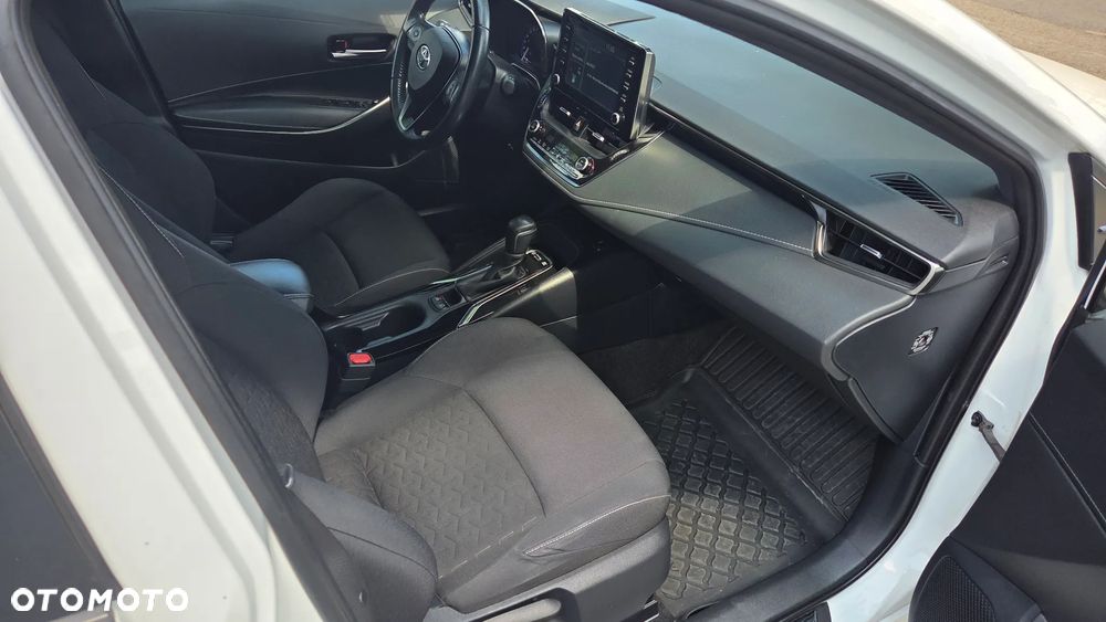 Toyota Corolla 1.8 Hybrid Executive - 11