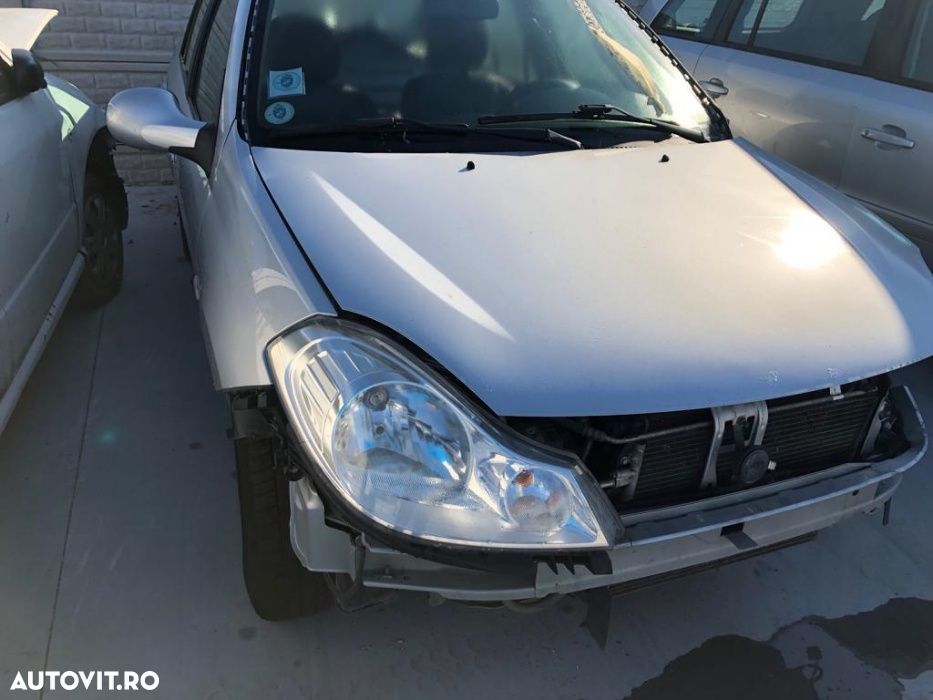 Dezmembrez Renault Clio Symbol - 1.2 benzina -1.5 diesel - 1